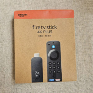 Amazon Fire Tv Stick 4k Plus Wifi6 Jogue Xbox Game Pass Cor Preto Tipo de controle remoto De voz
